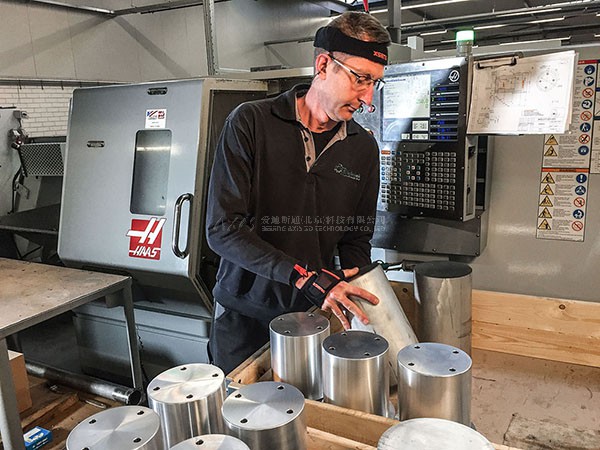 虚拟现实|虚拟仿真|三维虚拟技术|可视化工程|虚拟仿真交互|航空航天|汽车仿真|轮船仿真|列车仿真|多媒体应用|轨道交通|船舶制造|能源矿业|电力仿真|游戏开发|虚拟漫游|建筑设计|石油钻井|核能开放|互动营销|展览展示|爱迪斯通