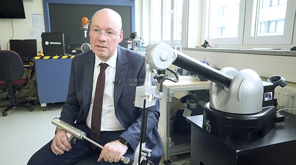 虚拟现实|虚拟仿真|三维虚拟技术|可视化工程|虚拟仿真交互|航空航天|汽车仿真|轮船仿真|列车仿真|多媒体应用|轨道交通|船舶制造|能源矿业|电力仿真|游戏开发|虚拟漫游|建筑设计|石油钻井|核能开放|互动营销|展览展示|爱迪斯通