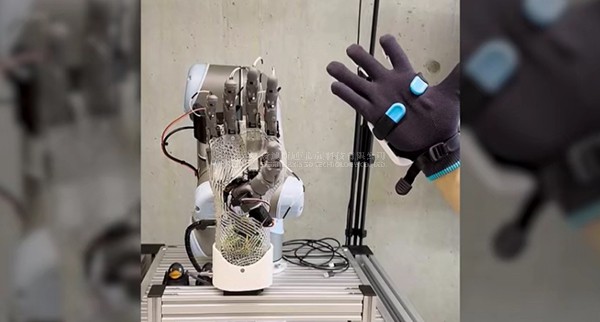 虚拟现实|虚拟仿真|三维虚拟技术|可视化工程|虚拟仿真交互|航空航天|汽车仿真|轮船仿真|列车仿真|多媒体应用|轨道交通|船舶制造|能源矿业|电力仿真|游戏开发|虚拟漫游|建筑设计|石油钻井|核能开放|互动营销|展览展示|爱迪斯通