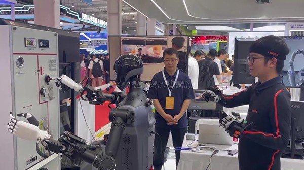 虚拟现实|虚拟仿真|三维虚拟技术|可视化工程|虚拟仿真交互|航空航天|汽车仿真|轮船仿真|列车仿真|多媒体应用|轨道交通|船舶制造|能源矿业|电力仿真|游戏开发|虚拟漫游|建筑设计|石油钻井|核能开放|互动营销|展览展示|爱迪斯通