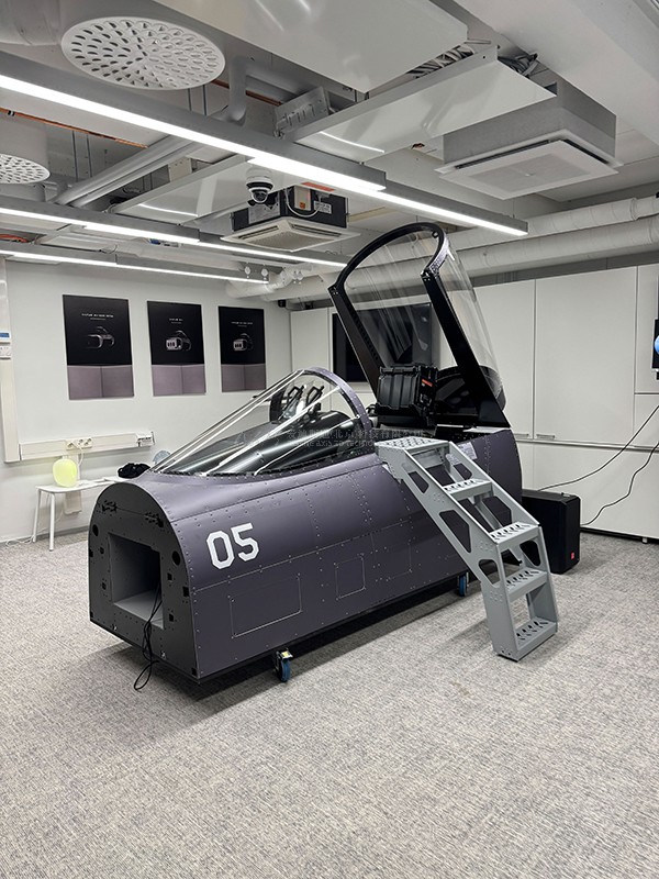 虚拟现实|虚拟仿真|三维虚拟技术|可视化工程|虚拟仿真交互|航空航天|汽车仿真|轮船仿真|列车仿真|多媒体应用|轨道交通|船舶制造|能源矿业|电力仿真|游戏开发|虚拟漫游|建筑设计|石油钻井|核能开放|互动营销|展览展示|爱迪斯通