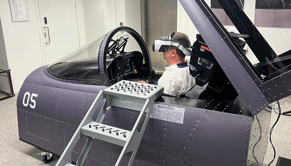 虚拟现实|虚拟仿真|三维虚拟技术|可视化工程|虚拟仿真交互|航空航天|汽车仿真|轮船仿真|列车仿真|多媒体应用|轨道交通|船舶制造|能源矿业|电力仿真|游戏开发|虚拟漫游|建筑设计|石油钻井|核能开放|互动营销|展览展示|爱迪斯通